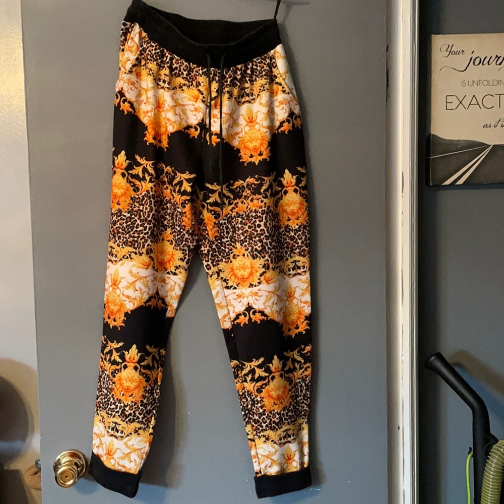 100% polyester pants with eccentric animal prints